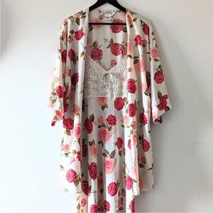 VINTAGE Vanity Fair Nightgown Set